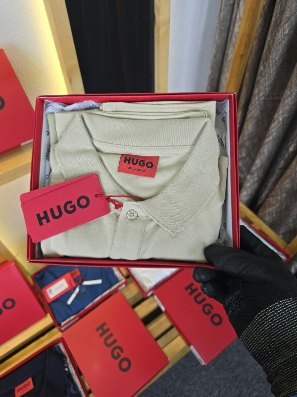 Hugoo Collar T Shirt Cream