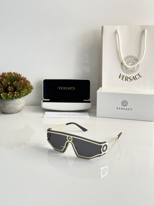 Verrsacee Gold Black Sunglasses